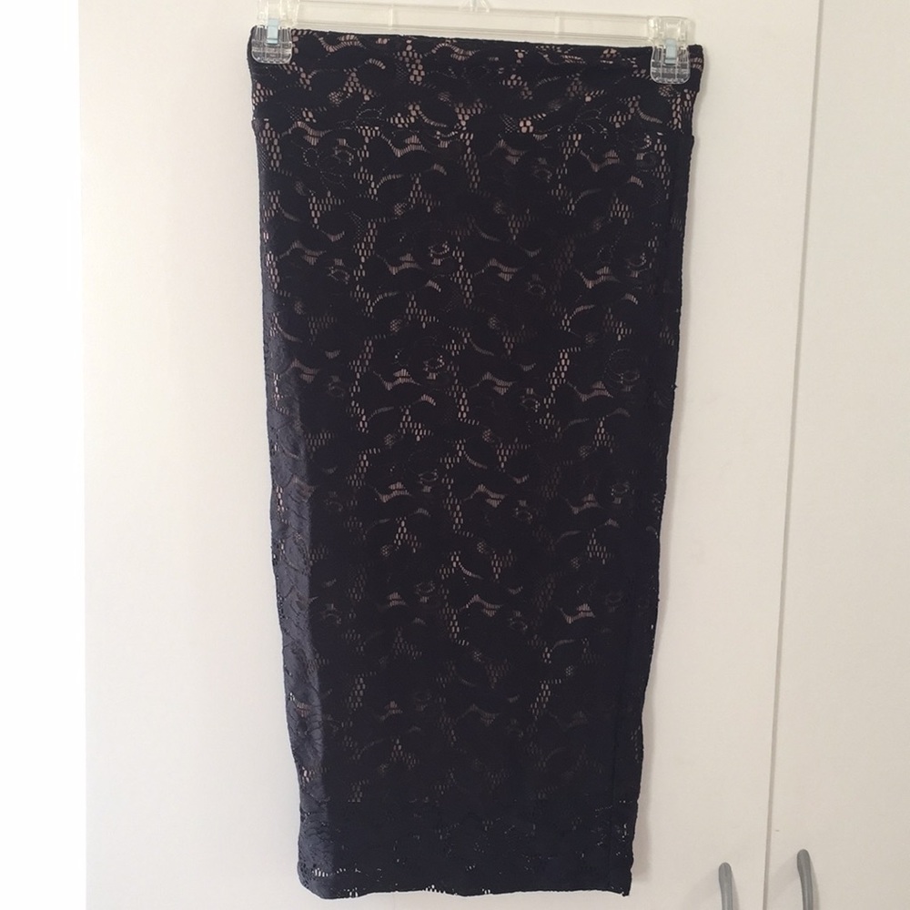 Black Lace Floral Bodycon Midi Skirt